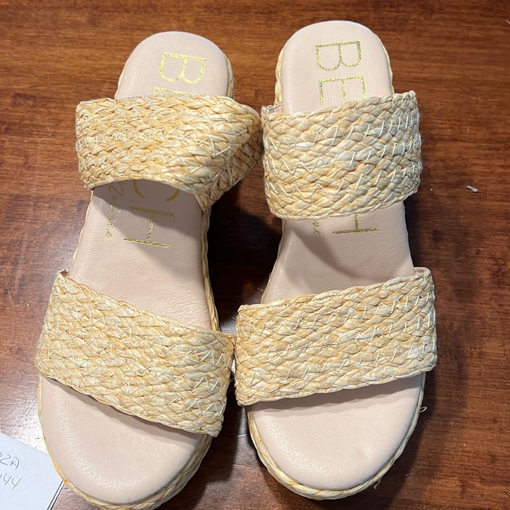 Beach size 8
